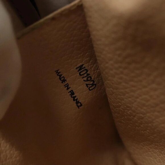 LOUIS VUITTON Monogram Trousse Toilette 28 Clutch Bag - Picture 15 of 16